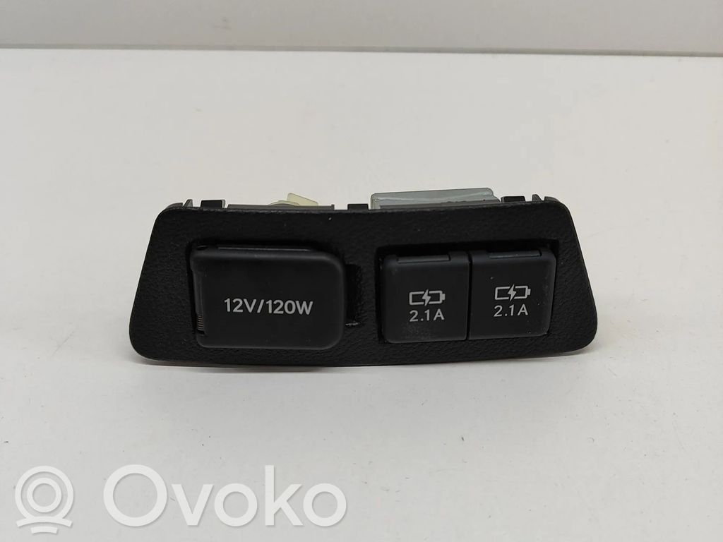 Lexus ES 250 - 300 - 330 USB jungtis 