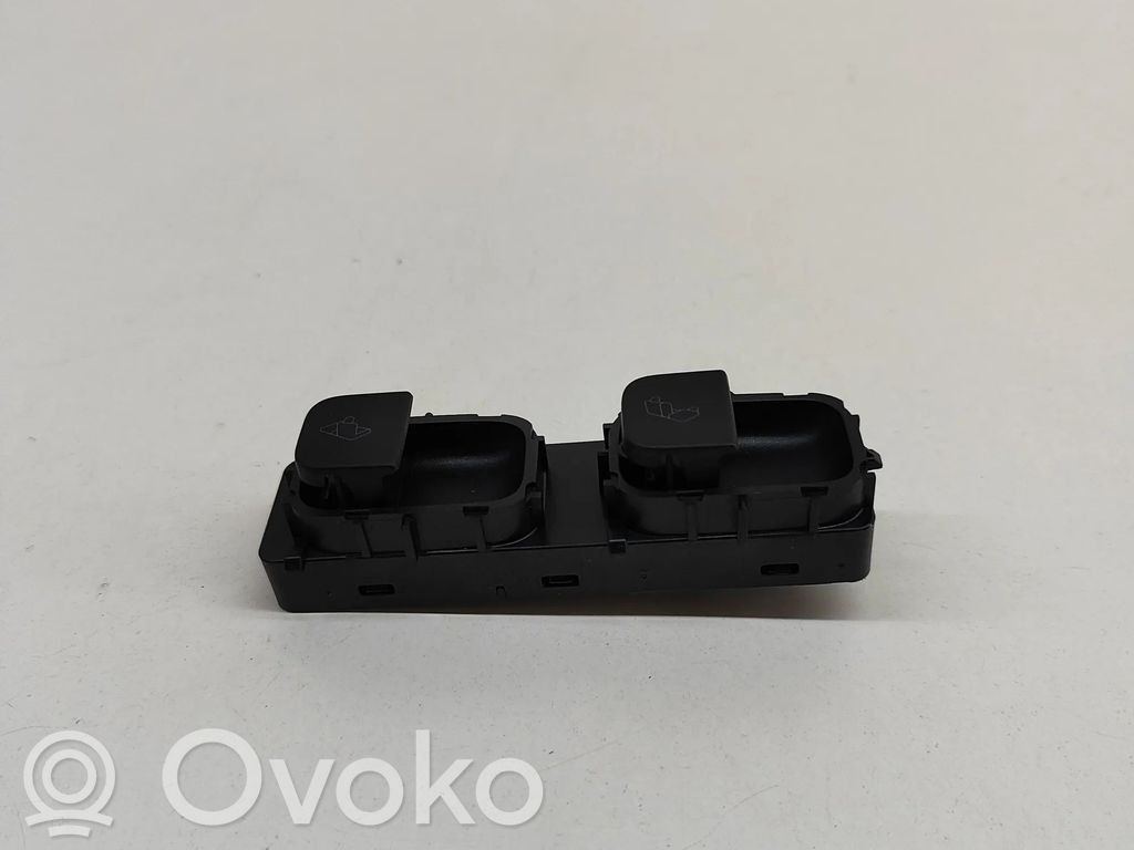 Tesla Model Y Otros interruptores/perillas/selectores 
