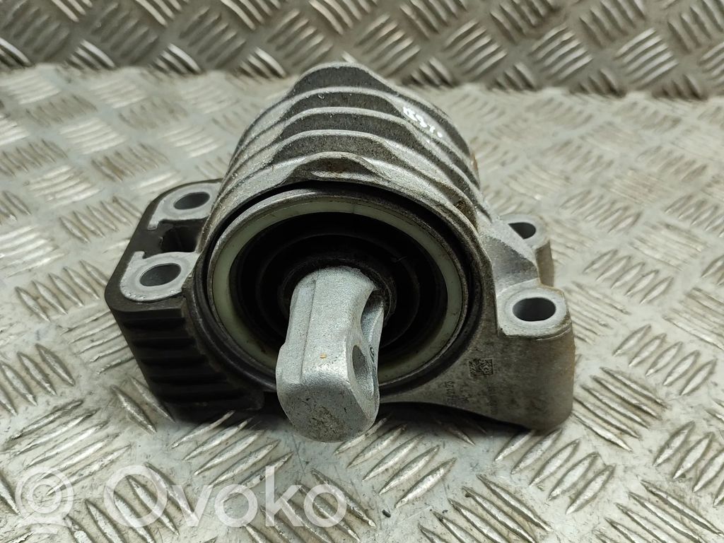 Engine mount bracket   8742123