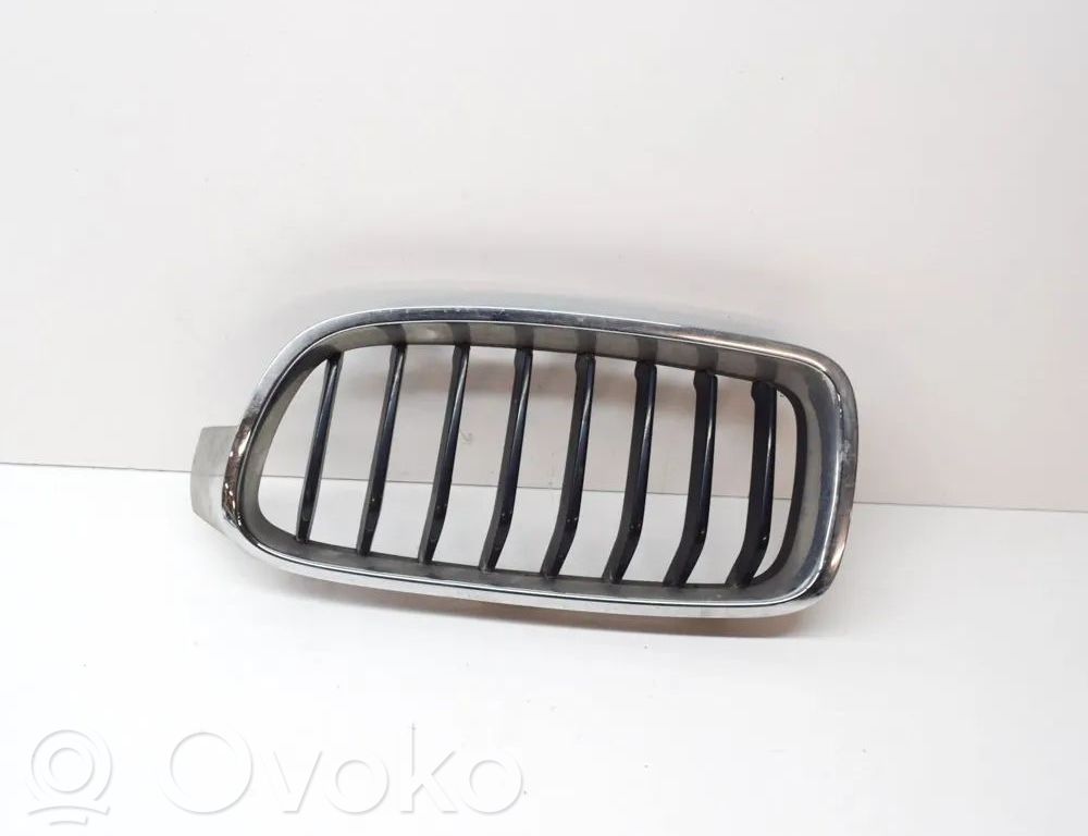 BMW 3 F30 F35 F31 Maskownica / Grill / Atrapa górna chłodnicy 