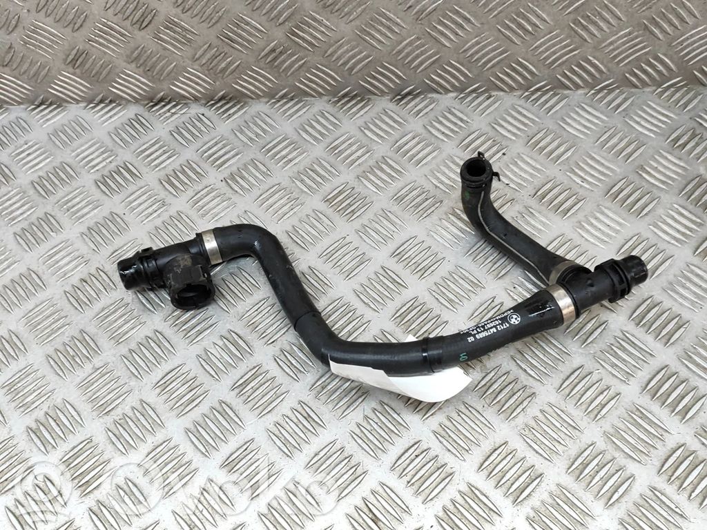 BMW i4 Engine coolant pipe/hose 
