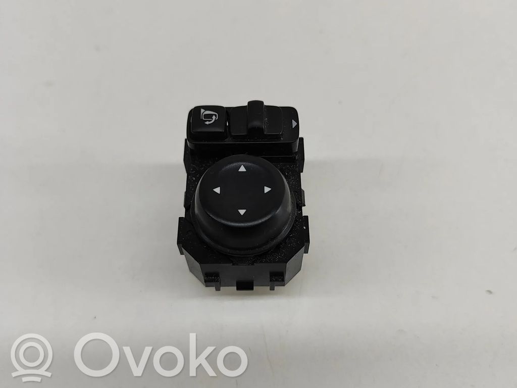 Nissan Juke II F16 Interruptor del espejo lateral 