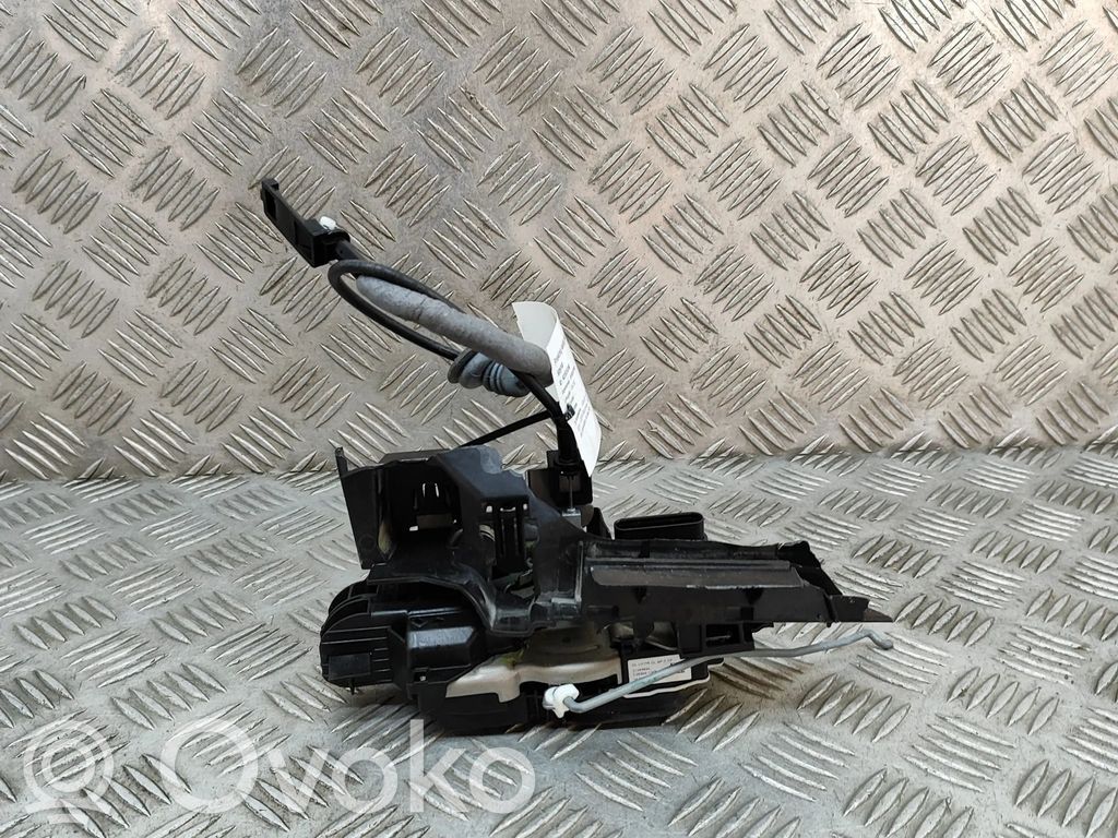 Volvo XC90 Coupe door lock (next to the handle) 