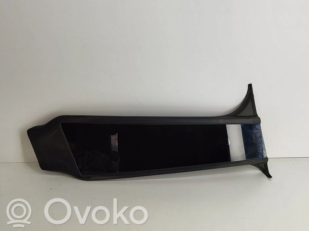 Tesla Model Y B-pilarin verhoilu (yläosa) 