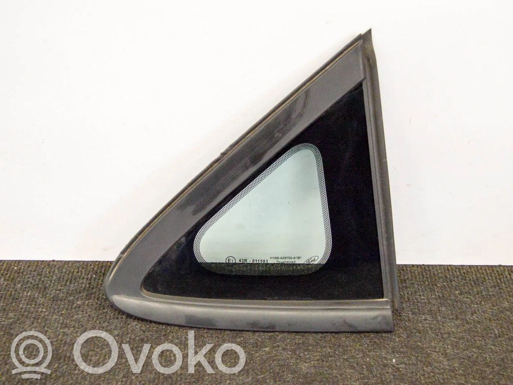 Ford Fiesta Vidrio lateral trasero 