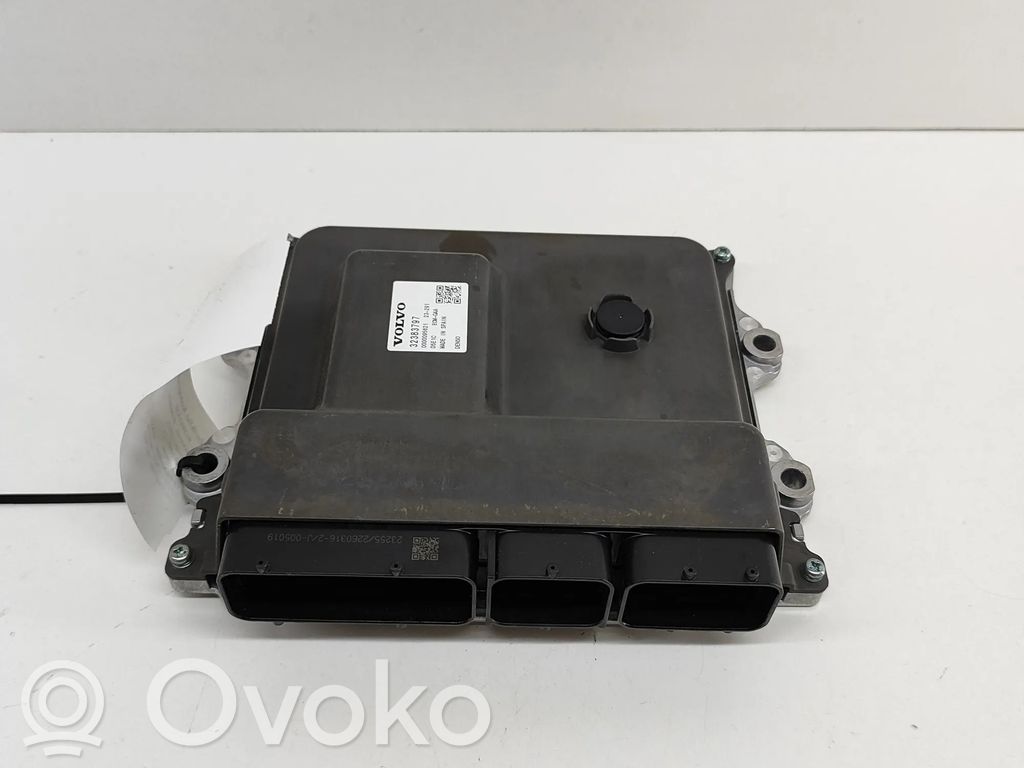 Volvo XC40 Unidad de control/módulo del motor 
