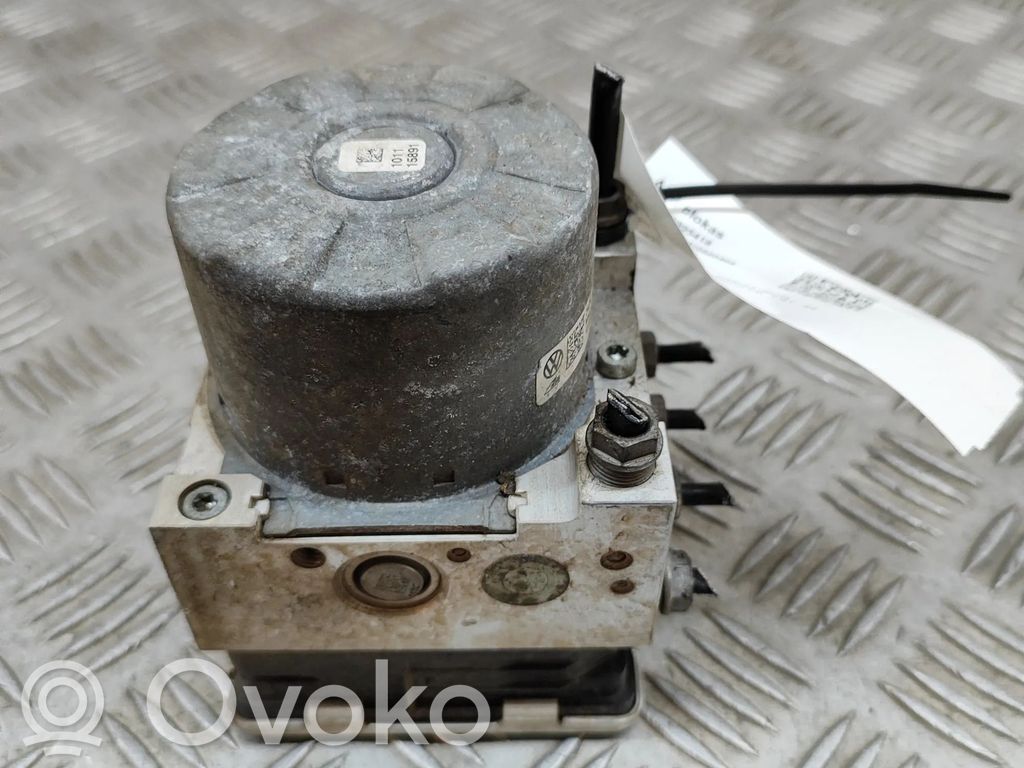 Skoda Karoq ABS bloks 