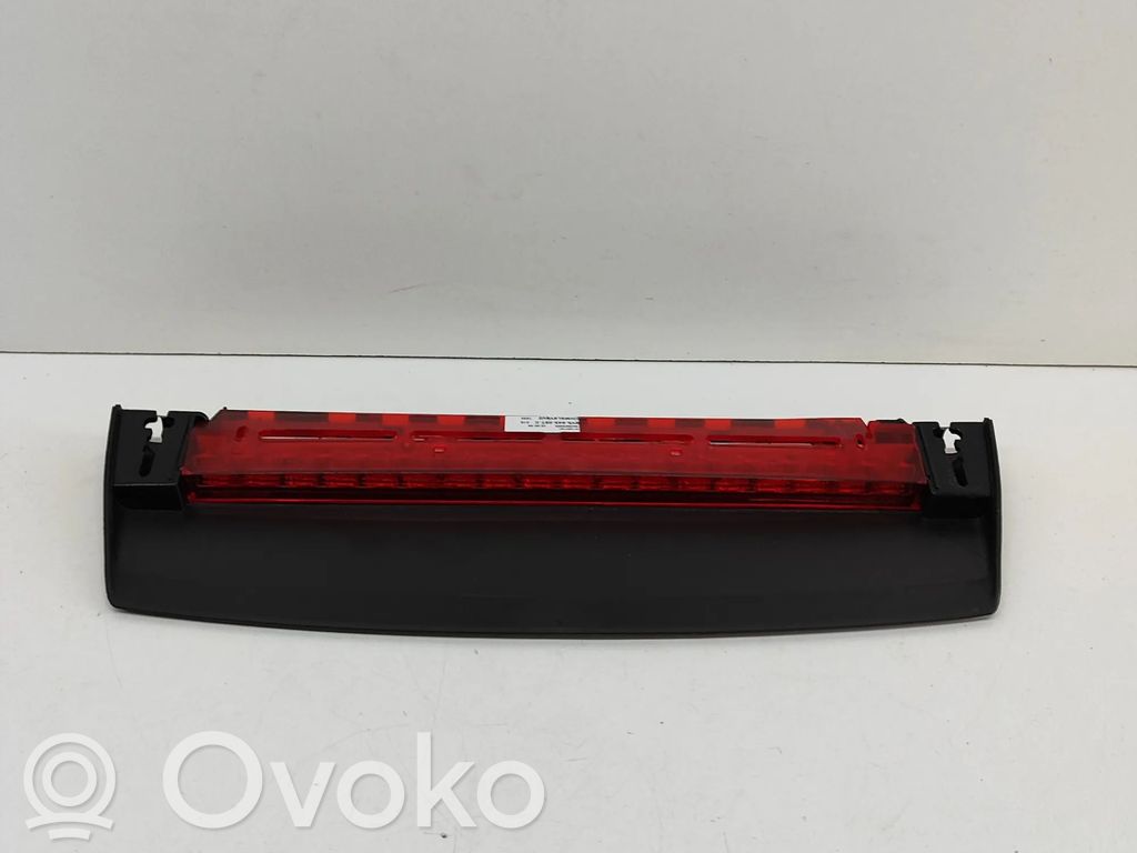 Audi A3 8Y Kolmas/lisäjarruvalo 