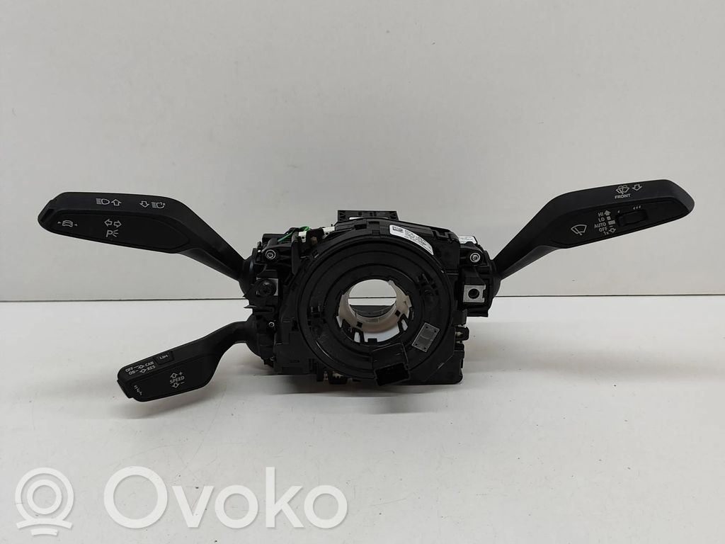 Commodo de clignotant   1050642201,82A953502AB,5Q1953549D,82A953521GM