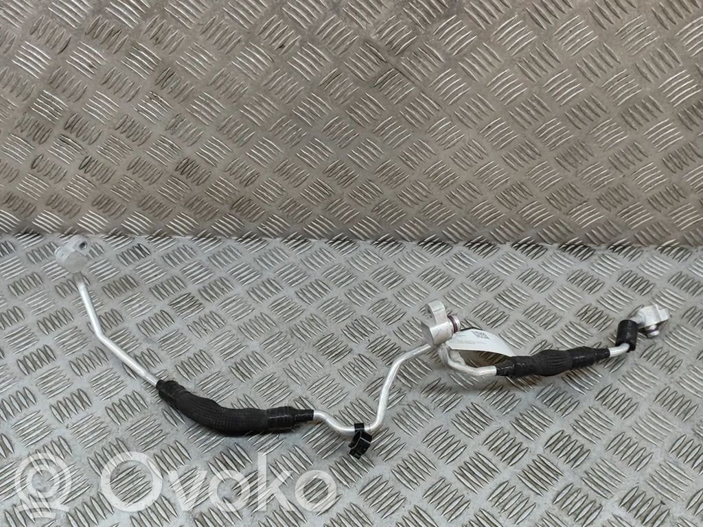 Porsche Taycan 9J1 Conductă/furtun aer condiționat (A/C) 