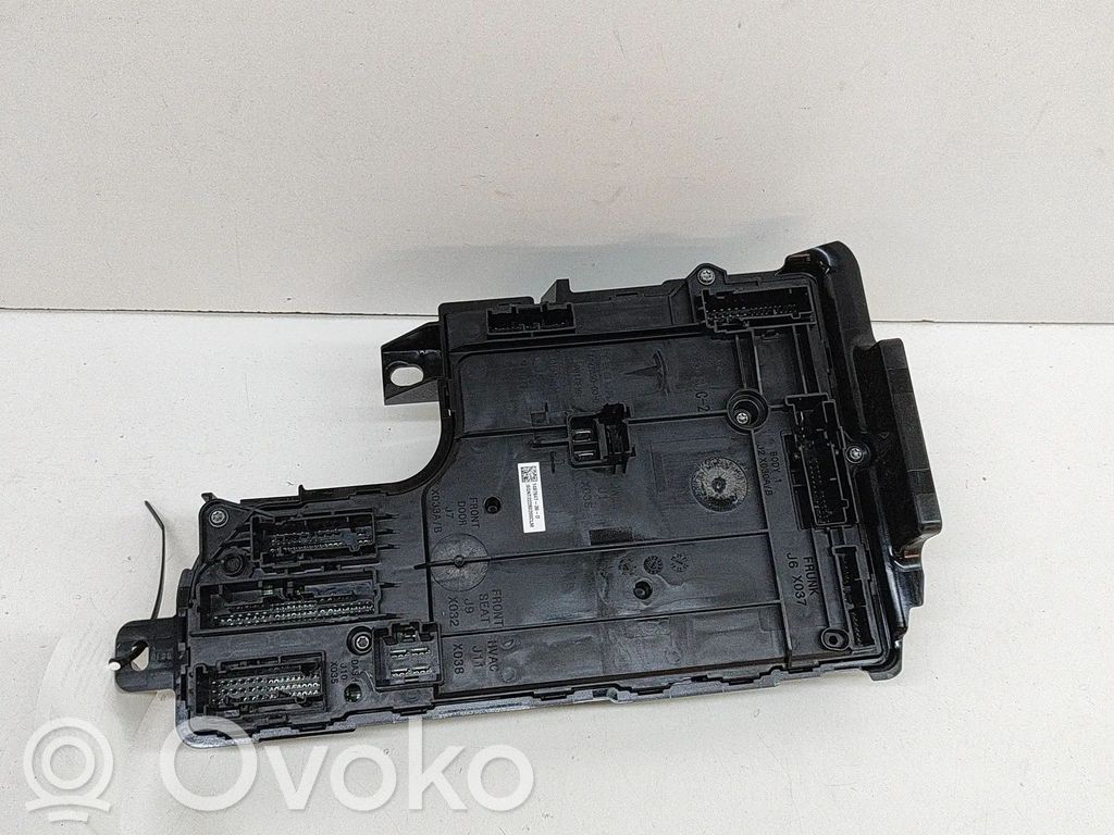 Tesla Model Y Central body control module 