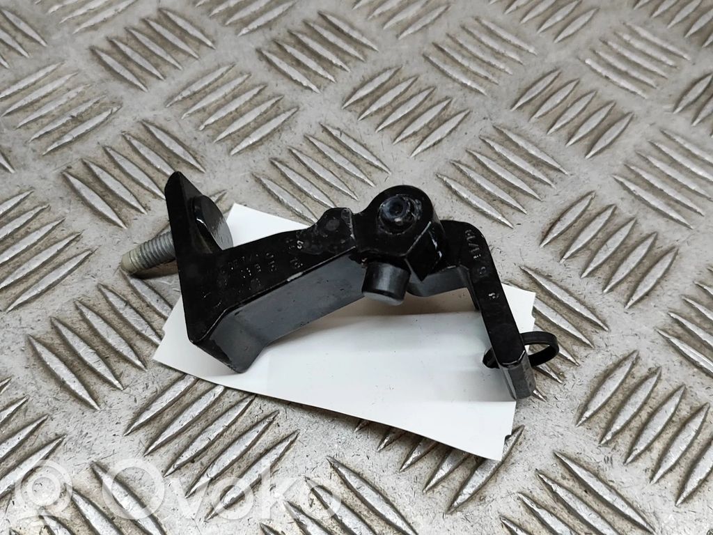Audi e-tron Front door upper hinge 