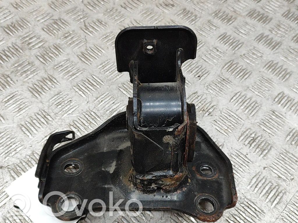 Toyota RAV 4 (XA40) Engine mount bracket 