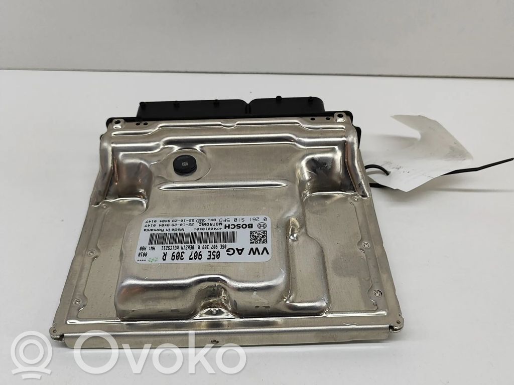 Skoda Karoq Engine control unit/module 