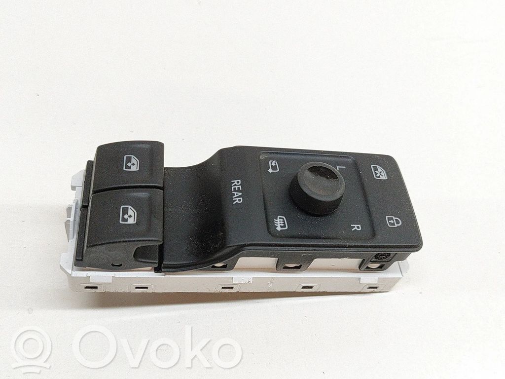 Volkswagen ID.3 Electric window control switch 