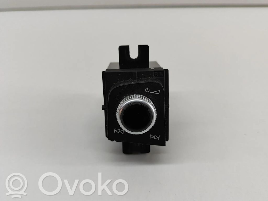Interruttore di controllo dell’audio   8W2919616