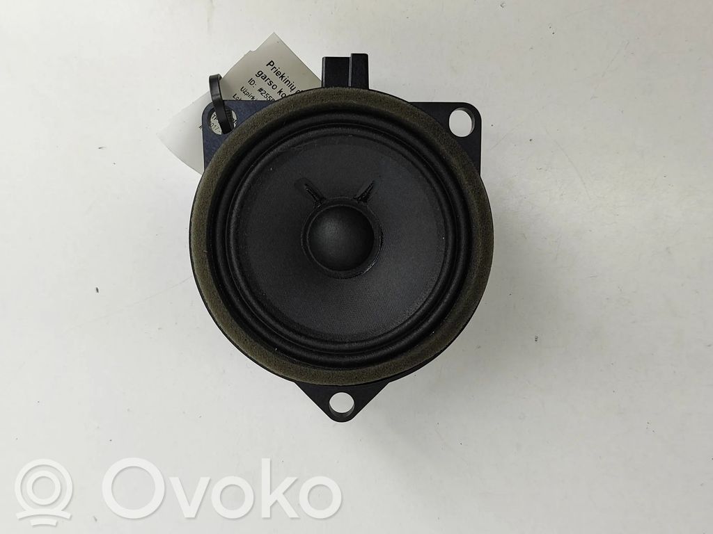 Etuoven kaiutin   31438477
