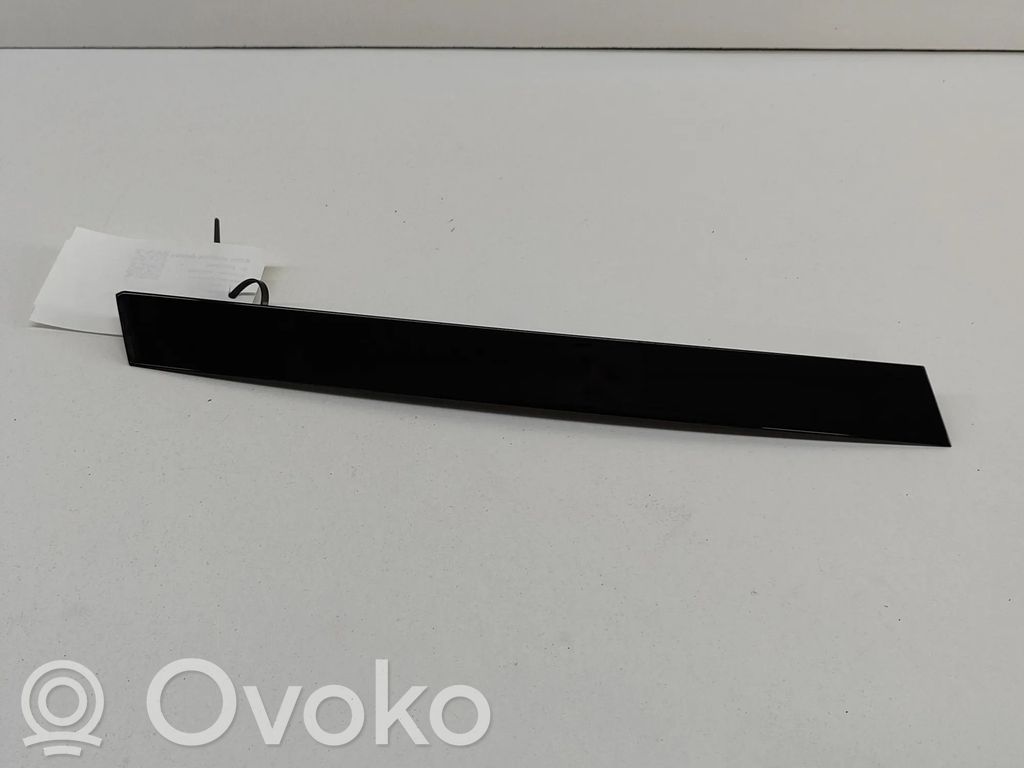 Listwa / Uszczelka szyby drzwi tylnych   7955954