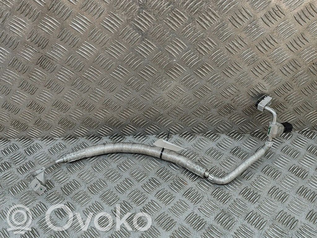 Volkswagen ID.3 Ilmastointilaitteen putki (A/C) 