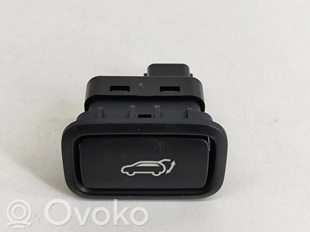 Tailgate/boot open switch button   81880S9100