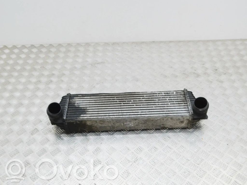 BMW 7 F01 F02 F03 F04 Chłodnica powietrza doładowującego / Intercooler 
