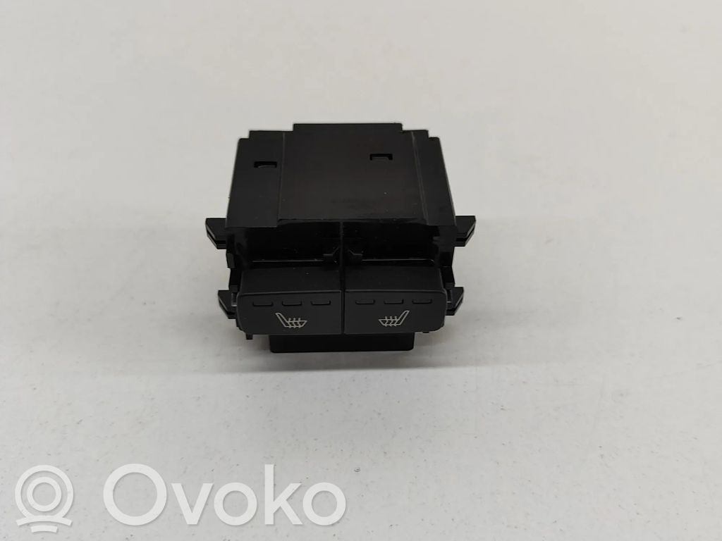 Volvo XC40 Interruptor de calefacción del asiento 