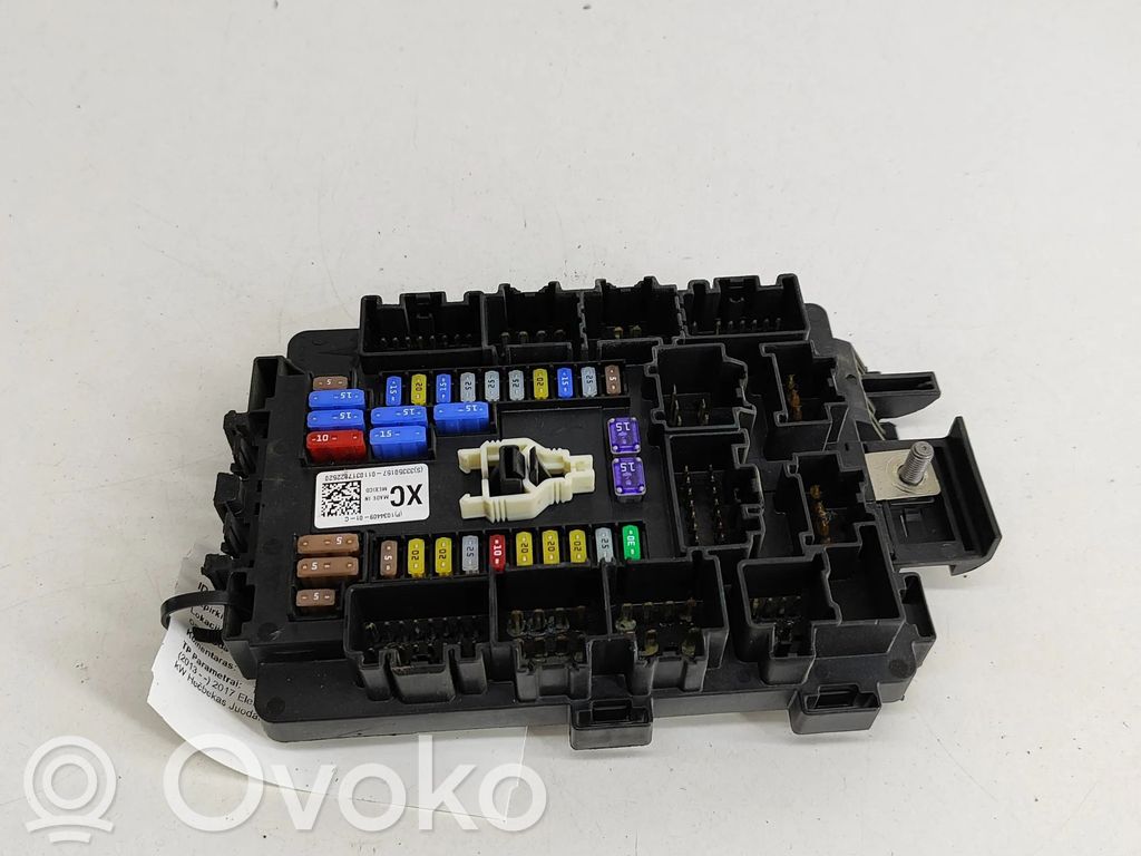 Tesla Model X Fuse module 