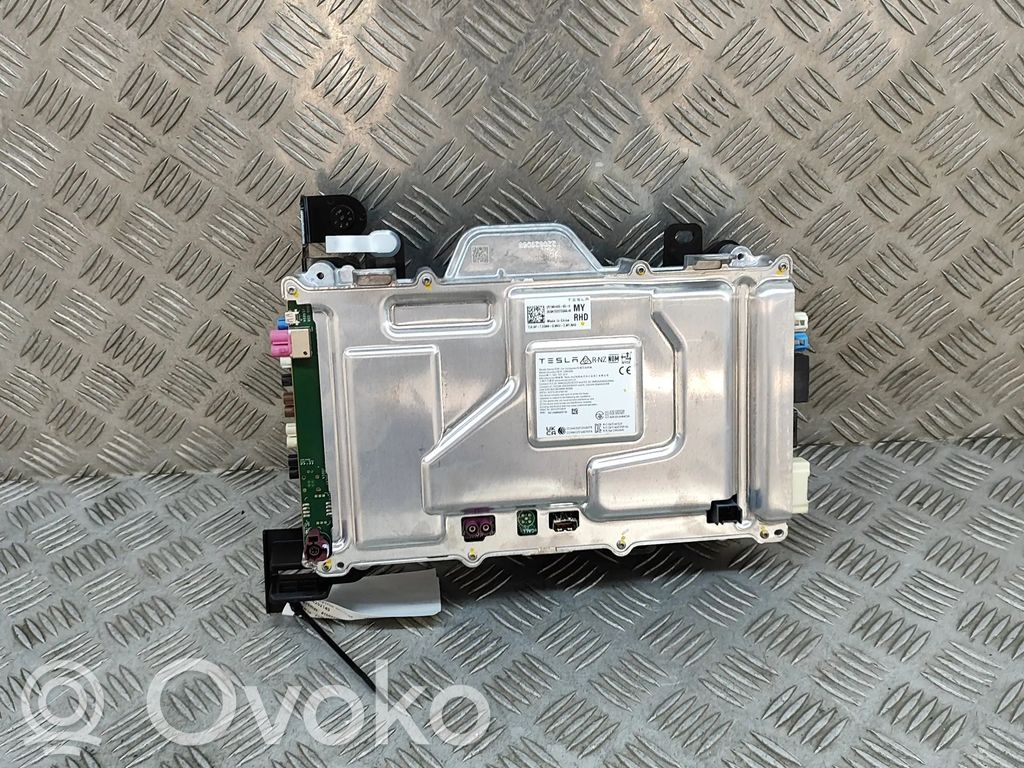 Tesla Model Y Inne wyposażenie elektryczne 