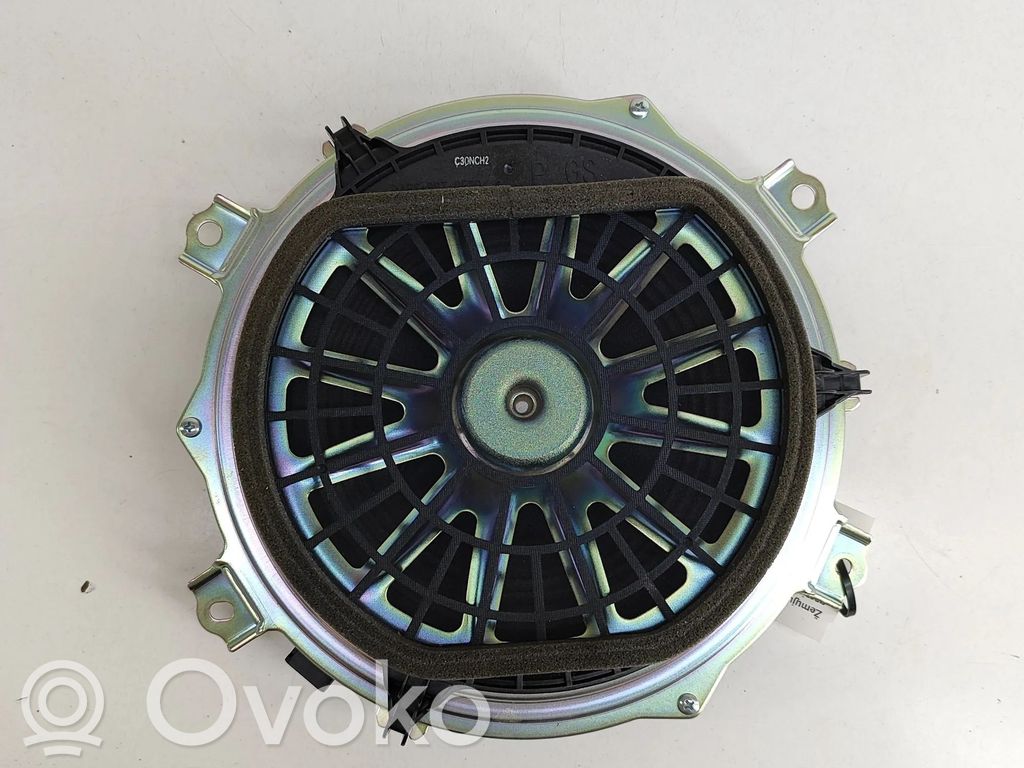 Lexus GS 250 350 300H 450H Takaoven kaiutin 