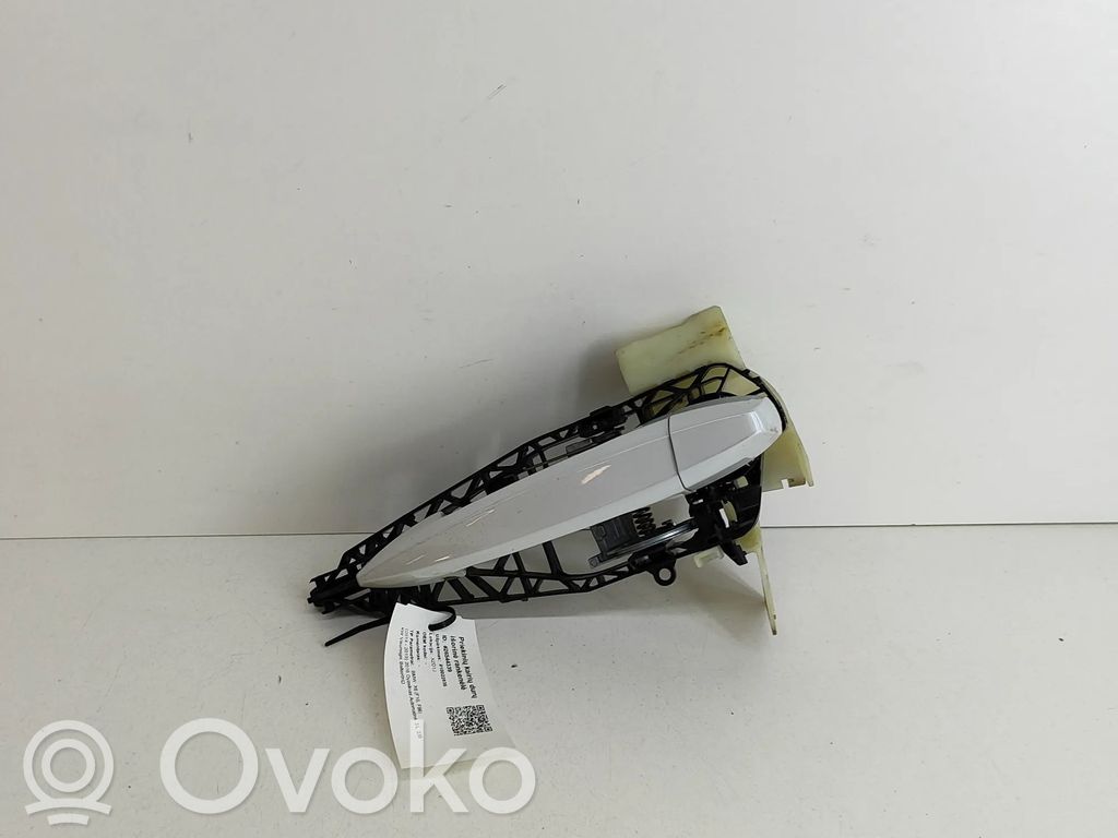 BMW X6 F16 Manecilla externa puerta delantera 