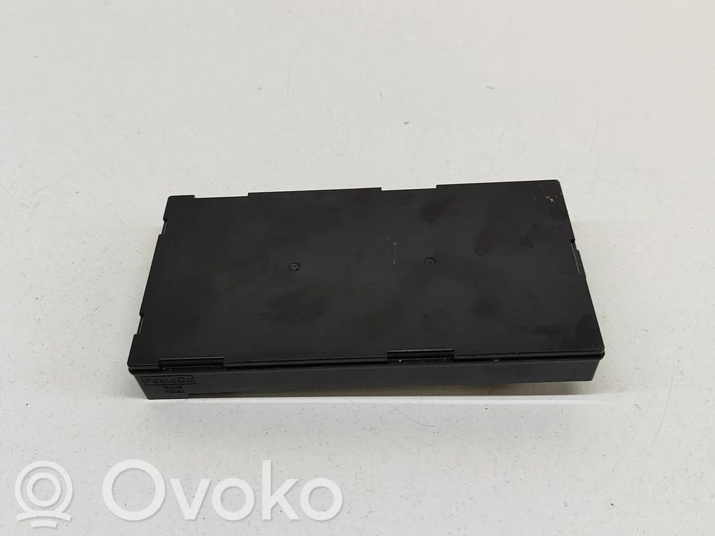 Ford Kuga III Wireless charging module 