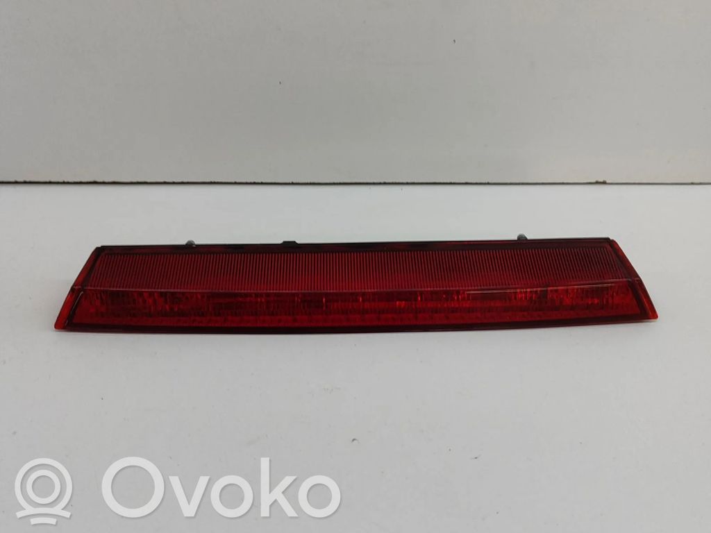 Toyota Corolla E210 E21 Kolmas/lisäjarruvalo 