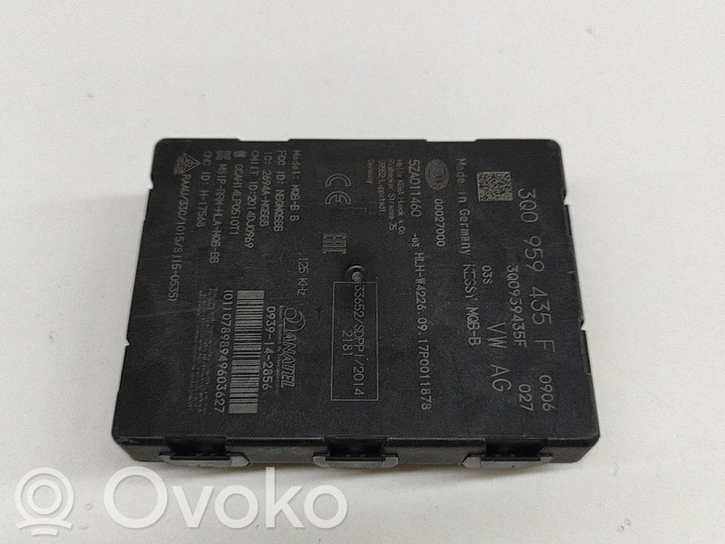 Volkswagen PASSAT B8 Centralina/modulo keyless go 