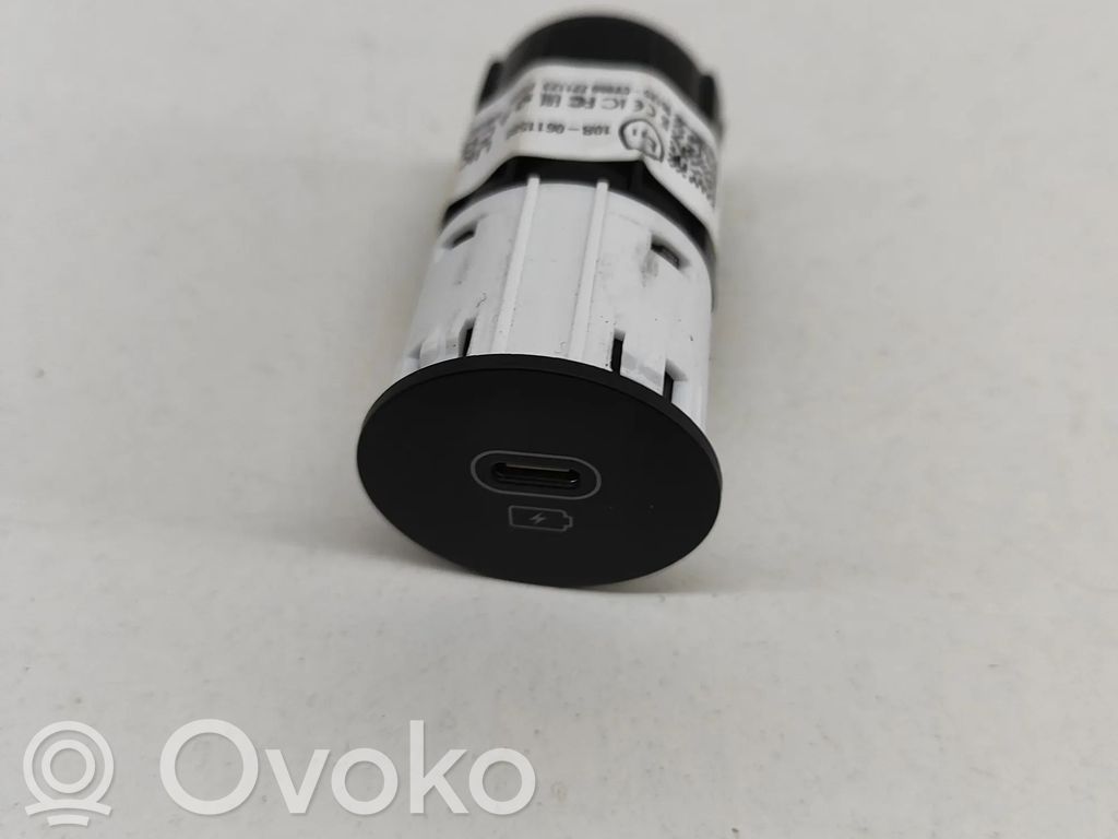 KIA EV6 USB socket connector 