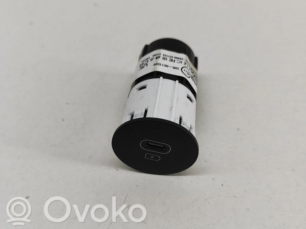 KIA EV6 USB socket connector 
