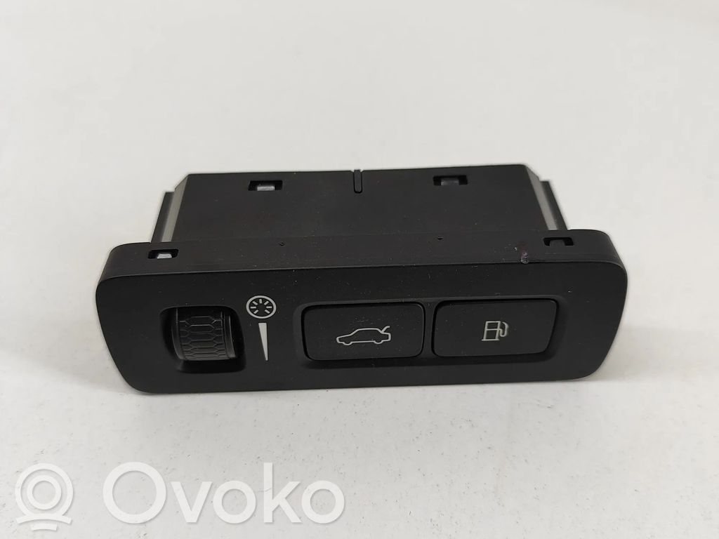 Volvo S90, V90 Tailgate/boot open switch button 
