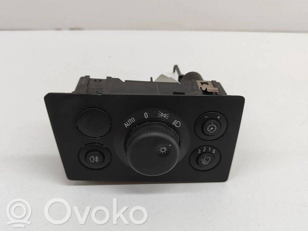 Opel Zafira C Przełącznik świateł 