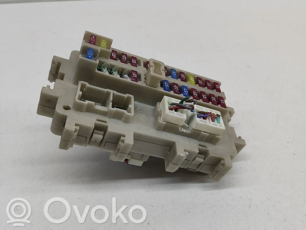 Nissan NP300 Fuse module 