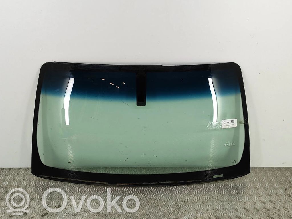 Nissan NP300 Windschutzscheibe Frontscheibe 