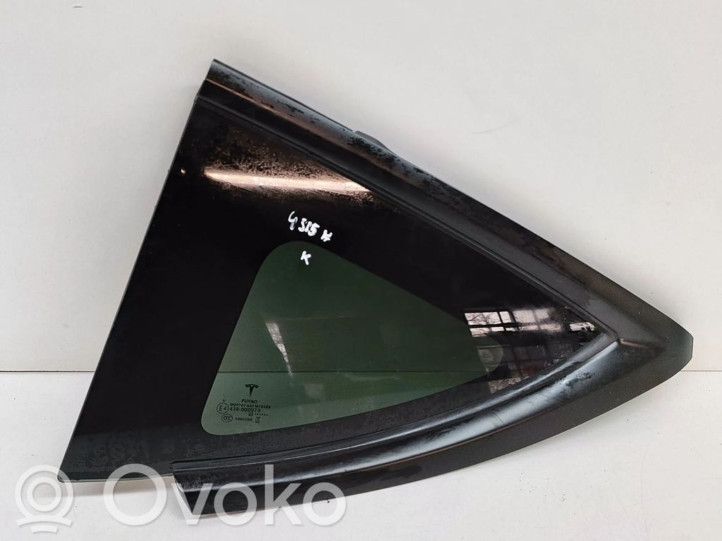 Tesla Model Y Rear side window 