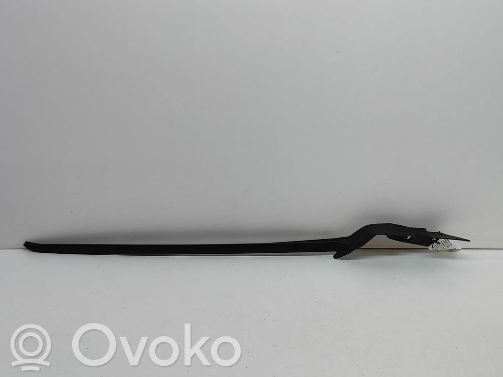 Lexus UX Windshield trim 
