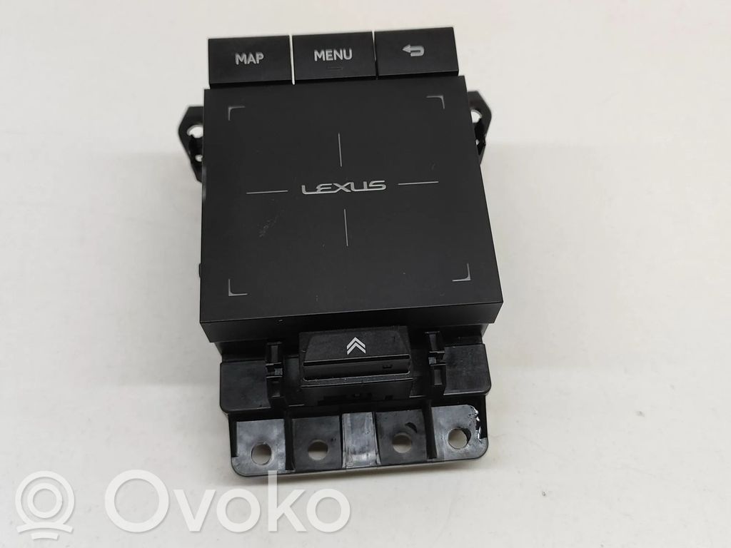 Lexus UX Head unit multimedia control 