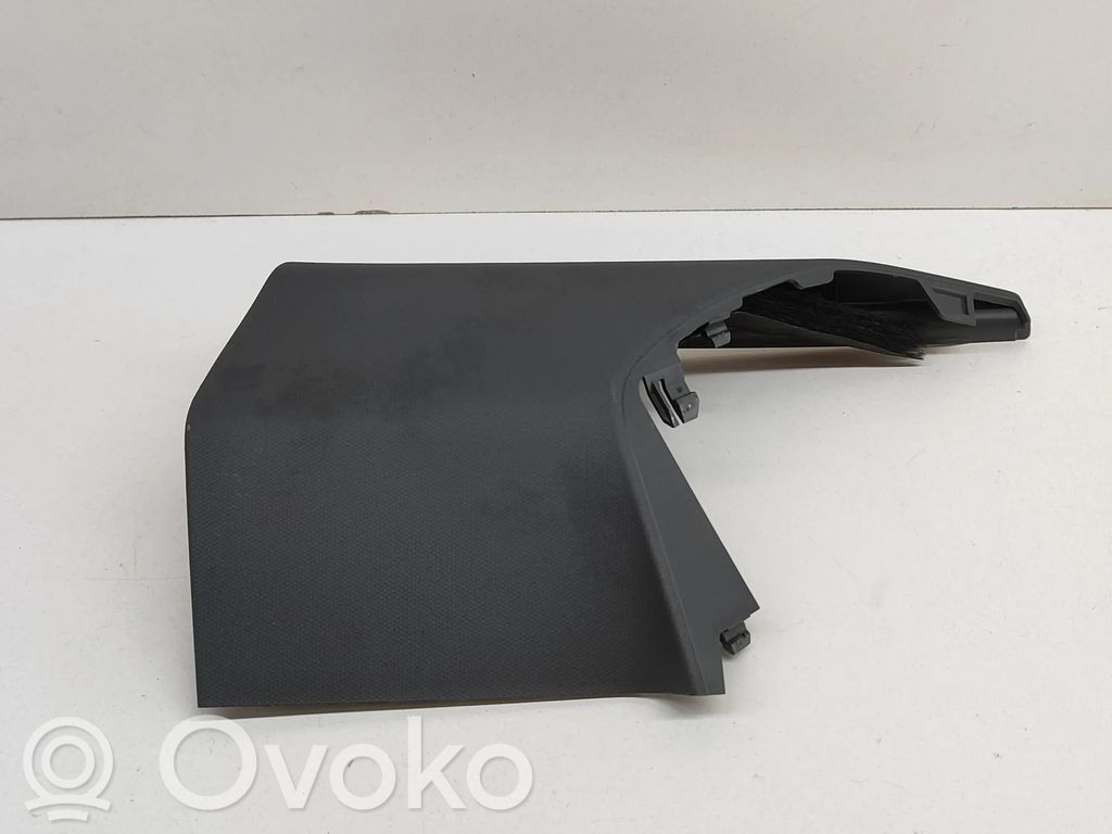 Osłona środkowa słupka / C   89E867246A
