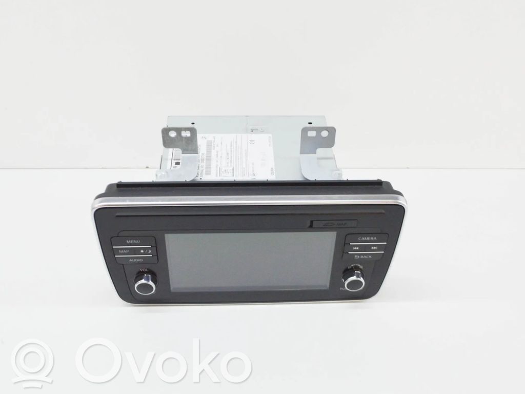 Nissan Leaf II (ZE1) Panel / Radioodtwarzacz CD/DVD/GPS 