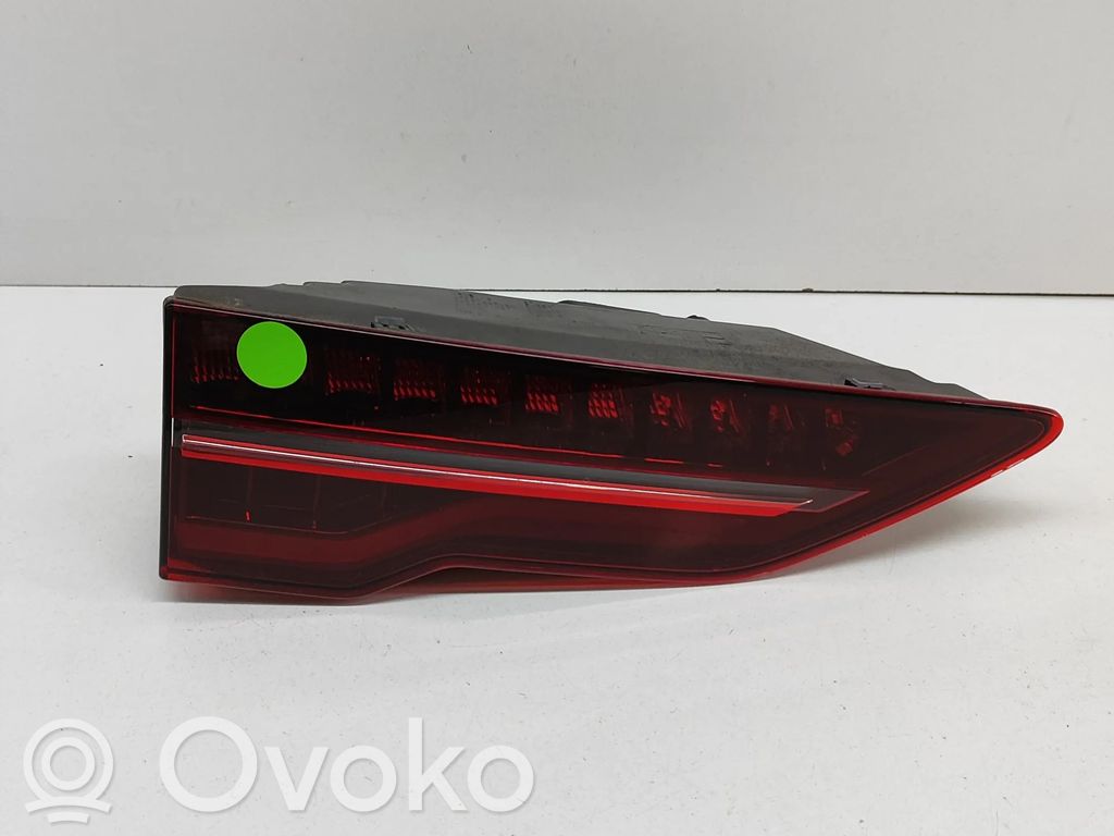 Jaguar I-Pace Tailgate rear/tail lights 