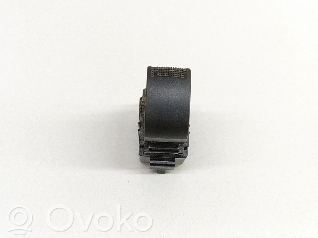 Isuzu D-Max Electric window control switch 