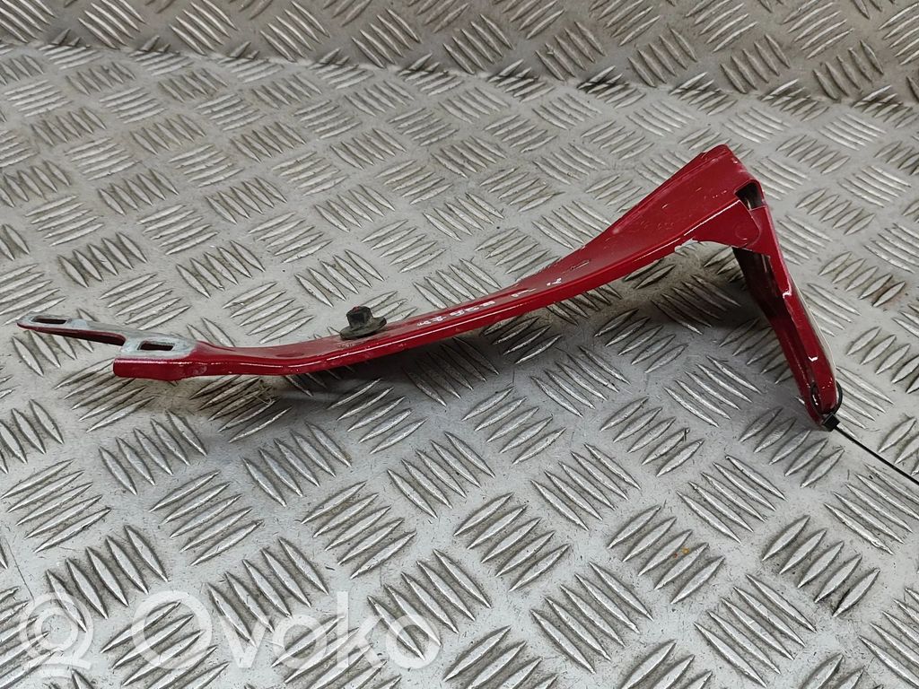 Alfa Romeo Giulia Lokasuojan kannake