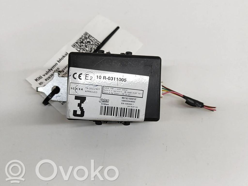 Toyota Auris E180 Unité de commande / module de verrouillage centralisé porte 