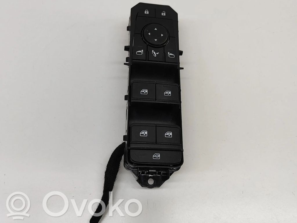 Nissan Qashqai J12 Comutator comandă geamuri electrice 