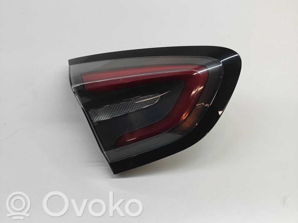 Ford Puma Aizmugurējais lukturis pārsegā 